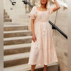 Moon River Pink and White Tiered Tie Front Midi Dress, Size Medium